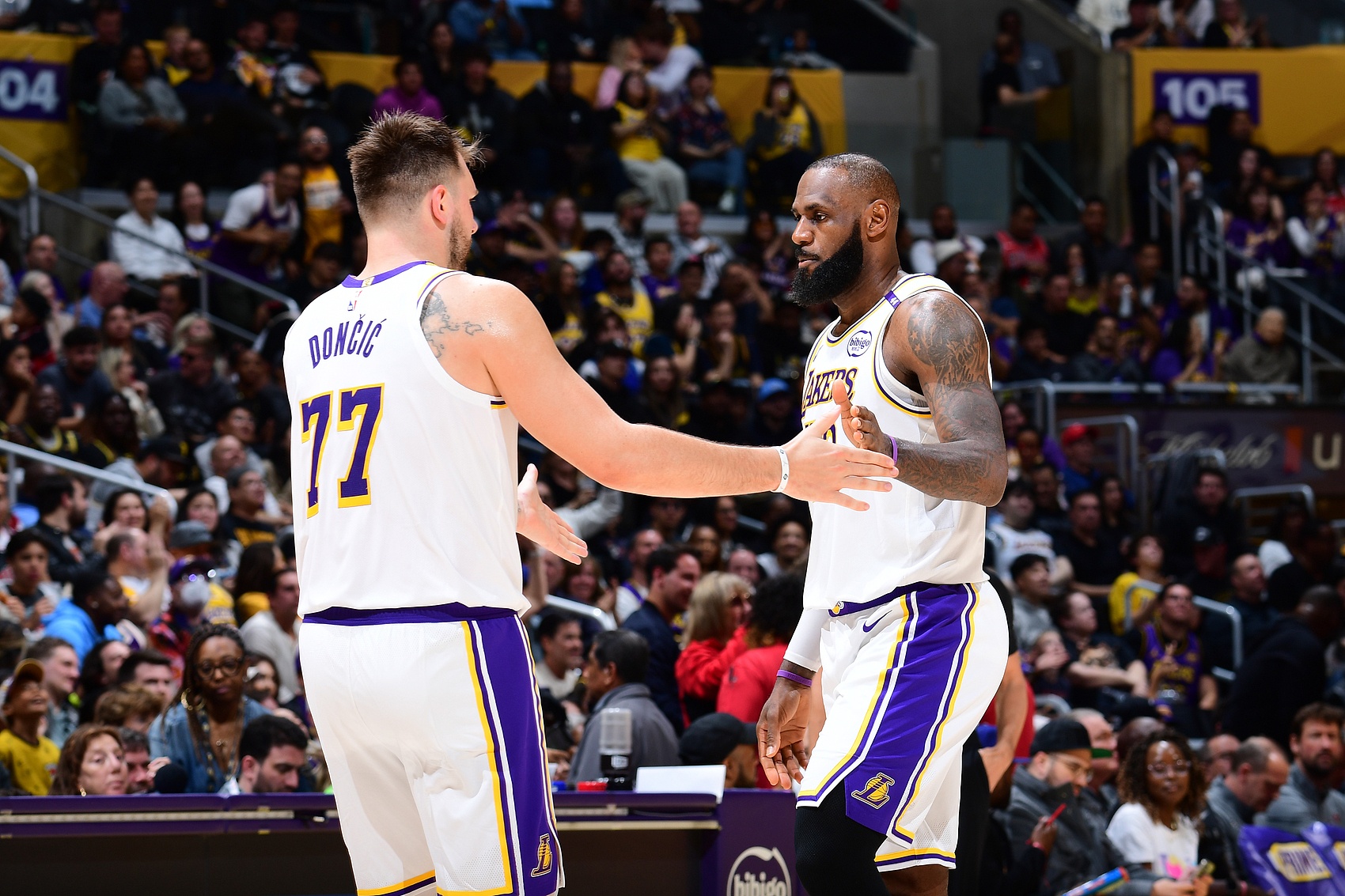 阿里纳斯：东契奇之前从未接触过顶级职业球员 没人教他职业素养