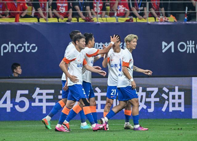 球天下体育-似是故人来！泰山缴上1分学费 黑崎久志算准崔康熙